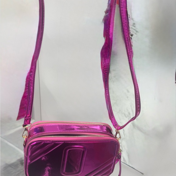 Handbags - Metallic Pink Crossbody Bag